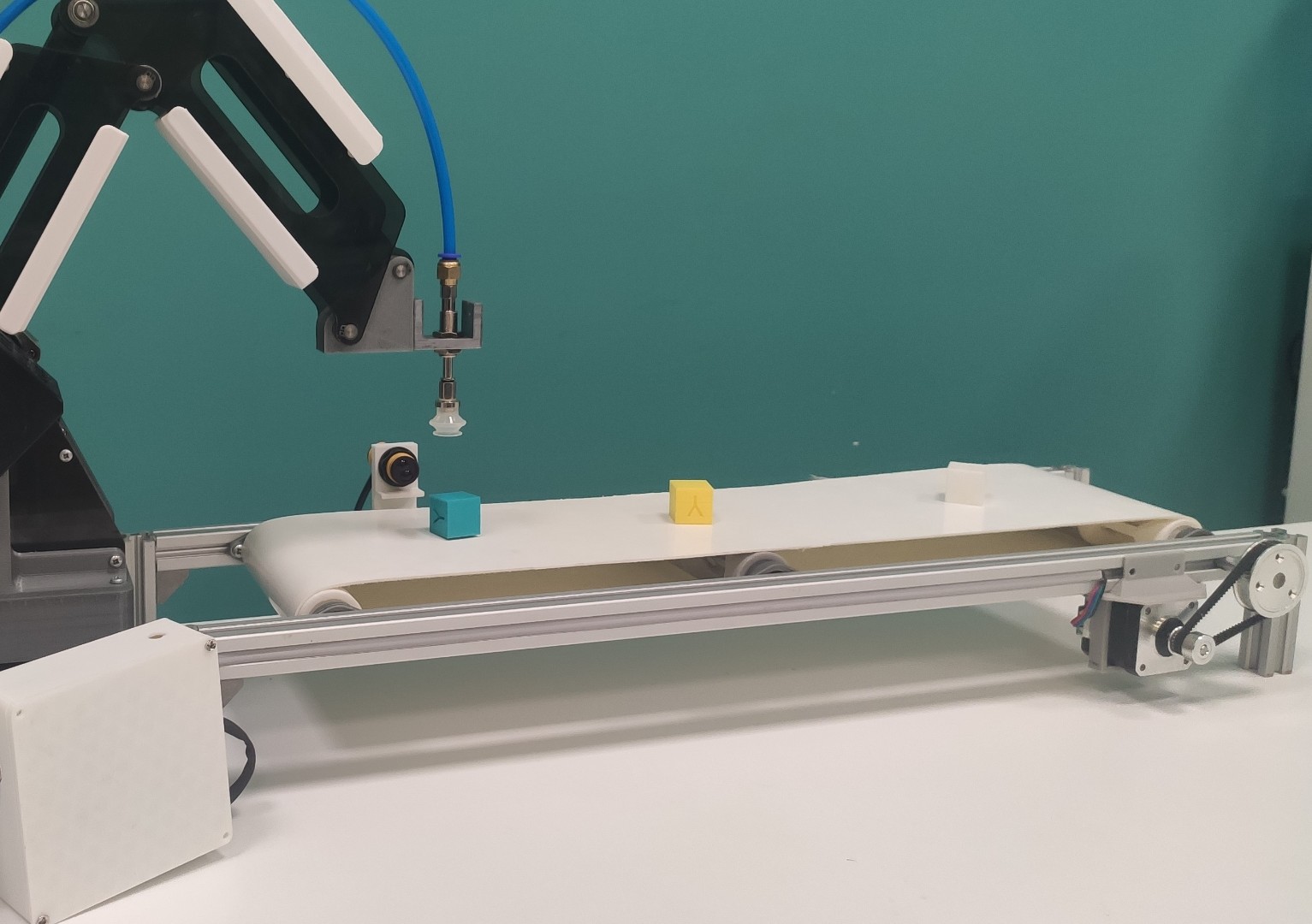 Модуль построения конвейеров  HR-300EDU-CON